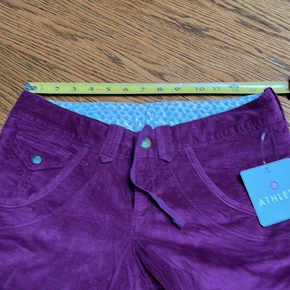 NWOT Athlea corduroy Capri pants - Picture 5 of 5